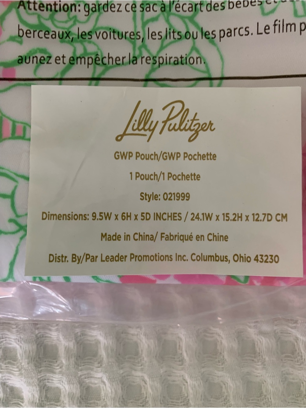 NWT Lilly Pulitzer Floral Pink Cosmetic Pouch with Gold Emblem - Picture 4 of 4